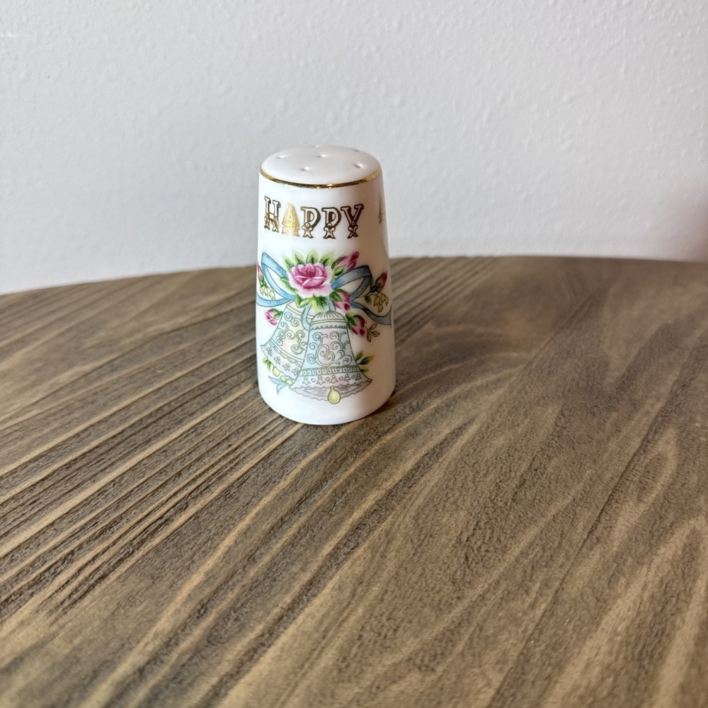 Vintage Lefton Japan 6293 Happy Anniversary Salt Pepper Shaker 3" Hand Painted